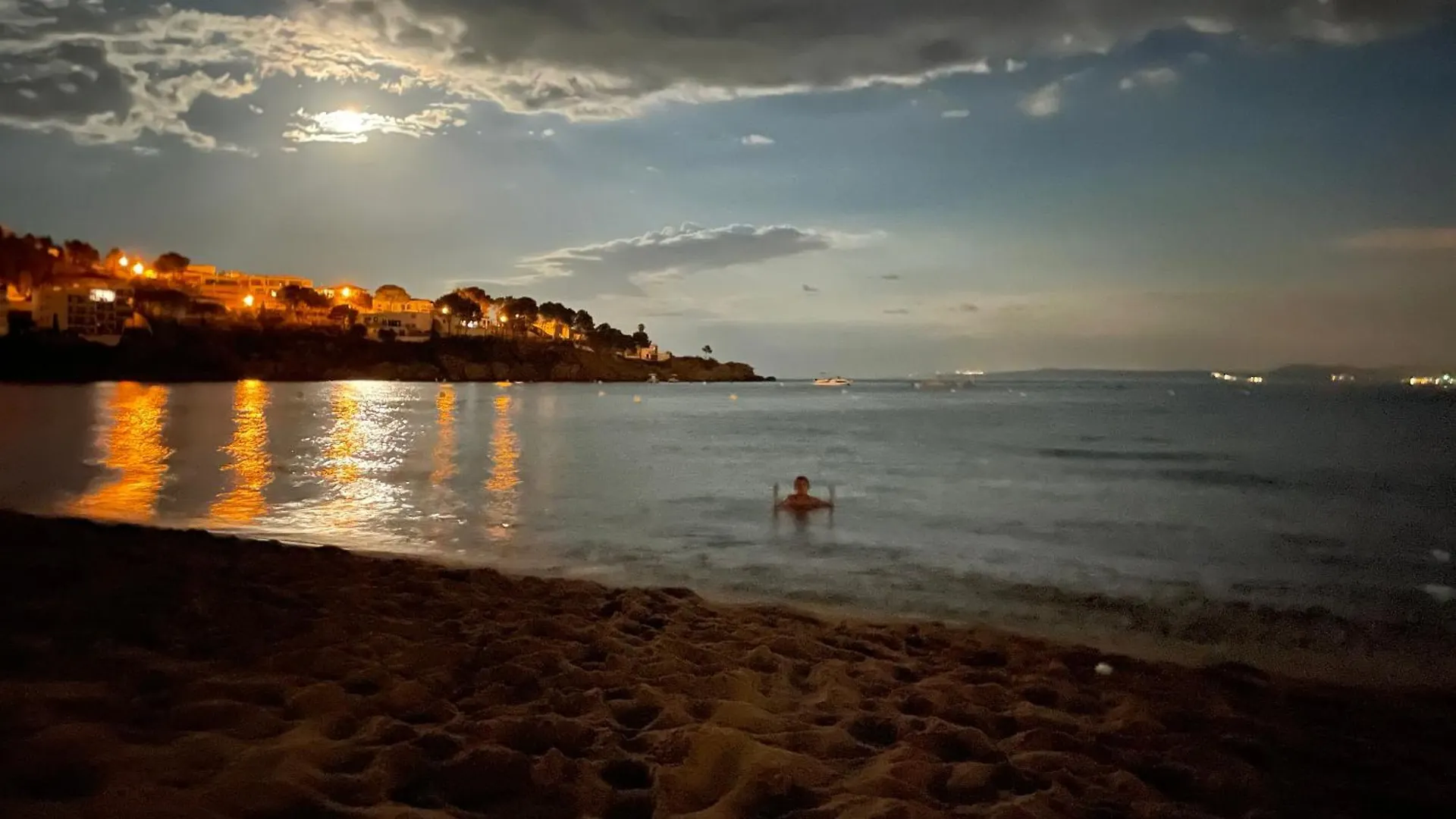 Studio Roses Beach Spain